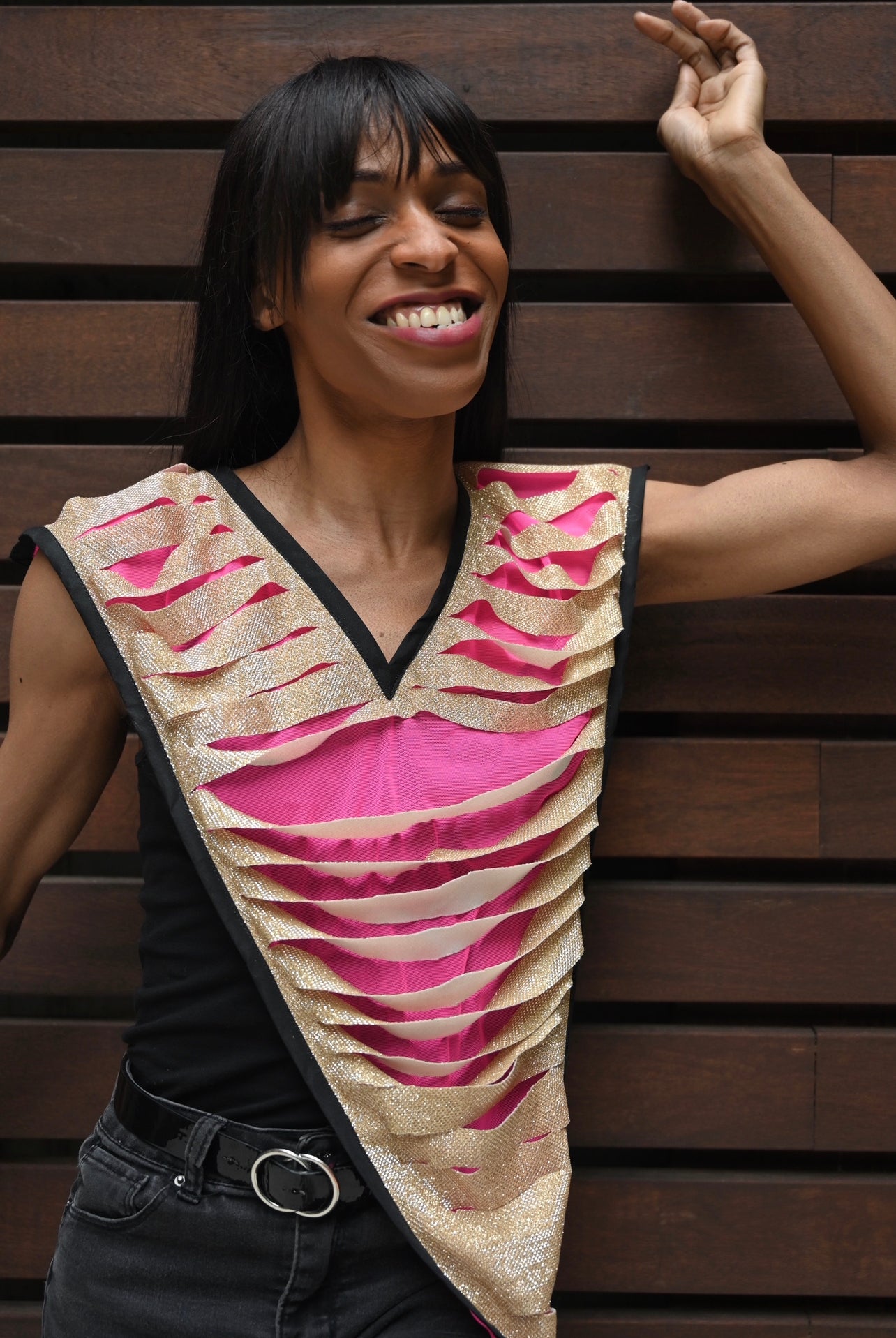 Top de verano dorado