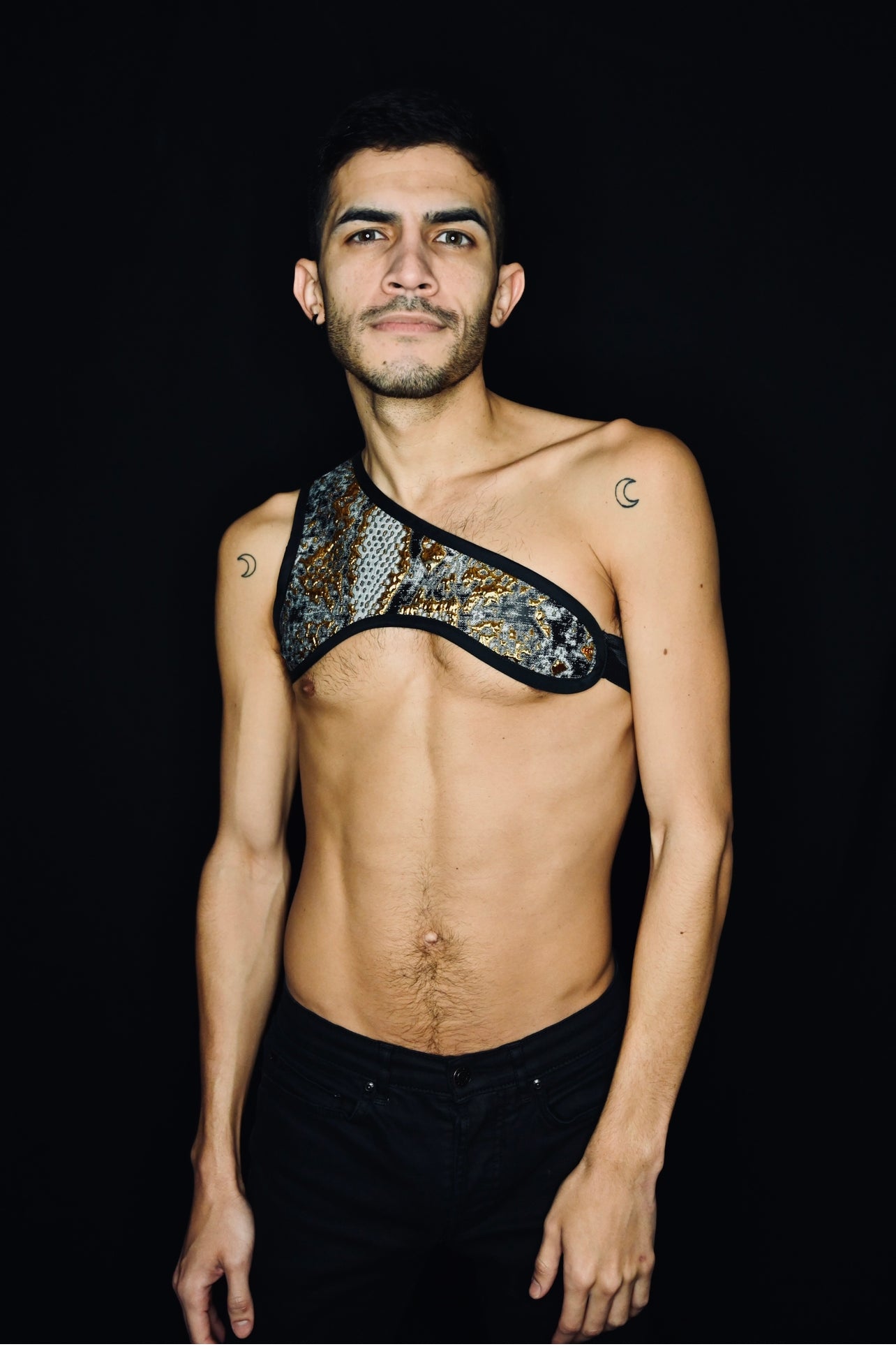 Signatur-Geschirr aus Brokat