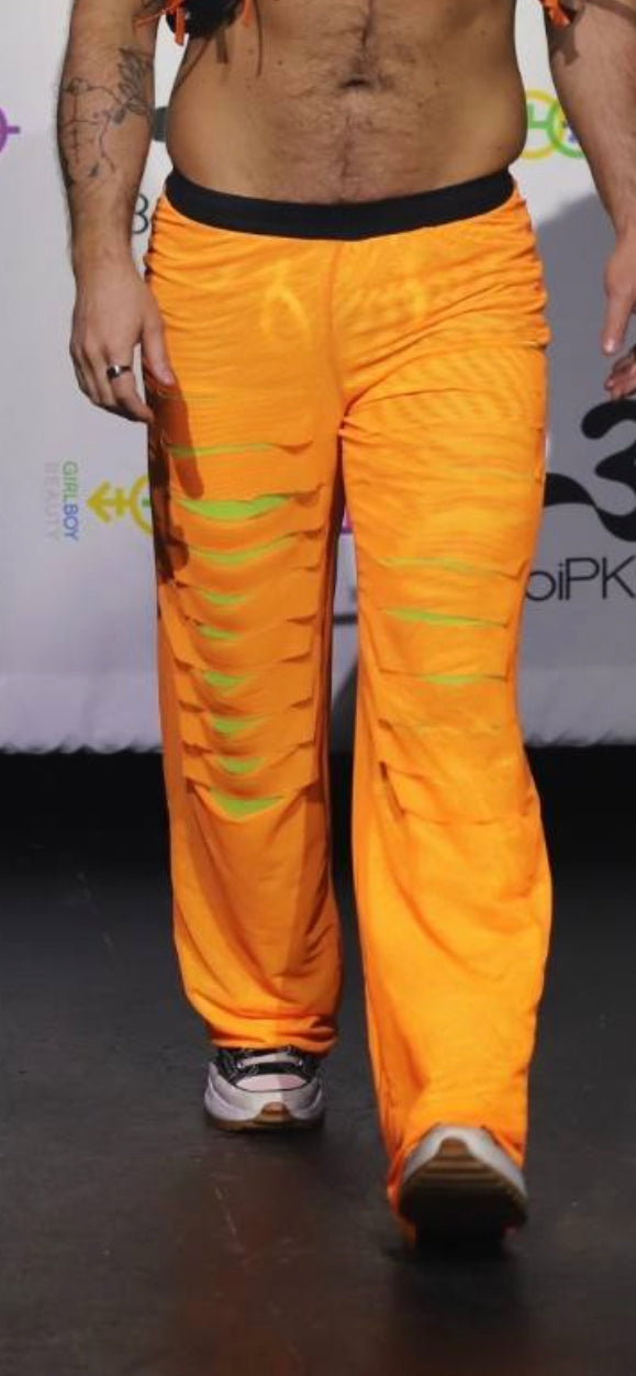 Pantalón deportivo de verano deshilachado