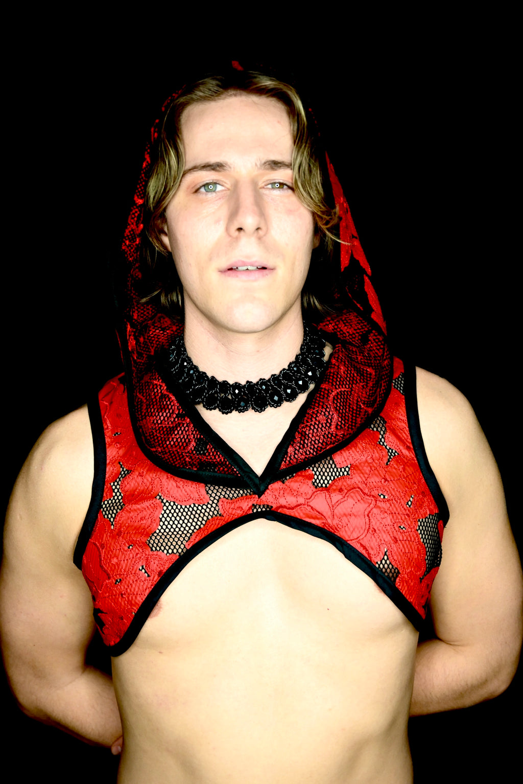 Top corto de rosa roja