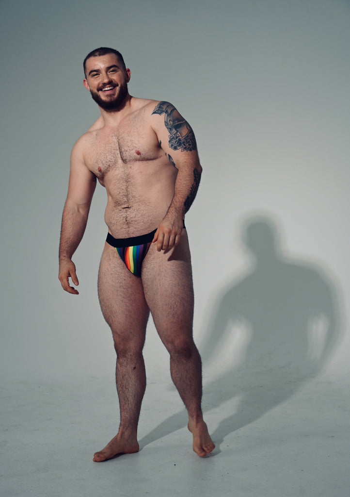 Jockstrap mit Pride-Flagge und Regenbogen