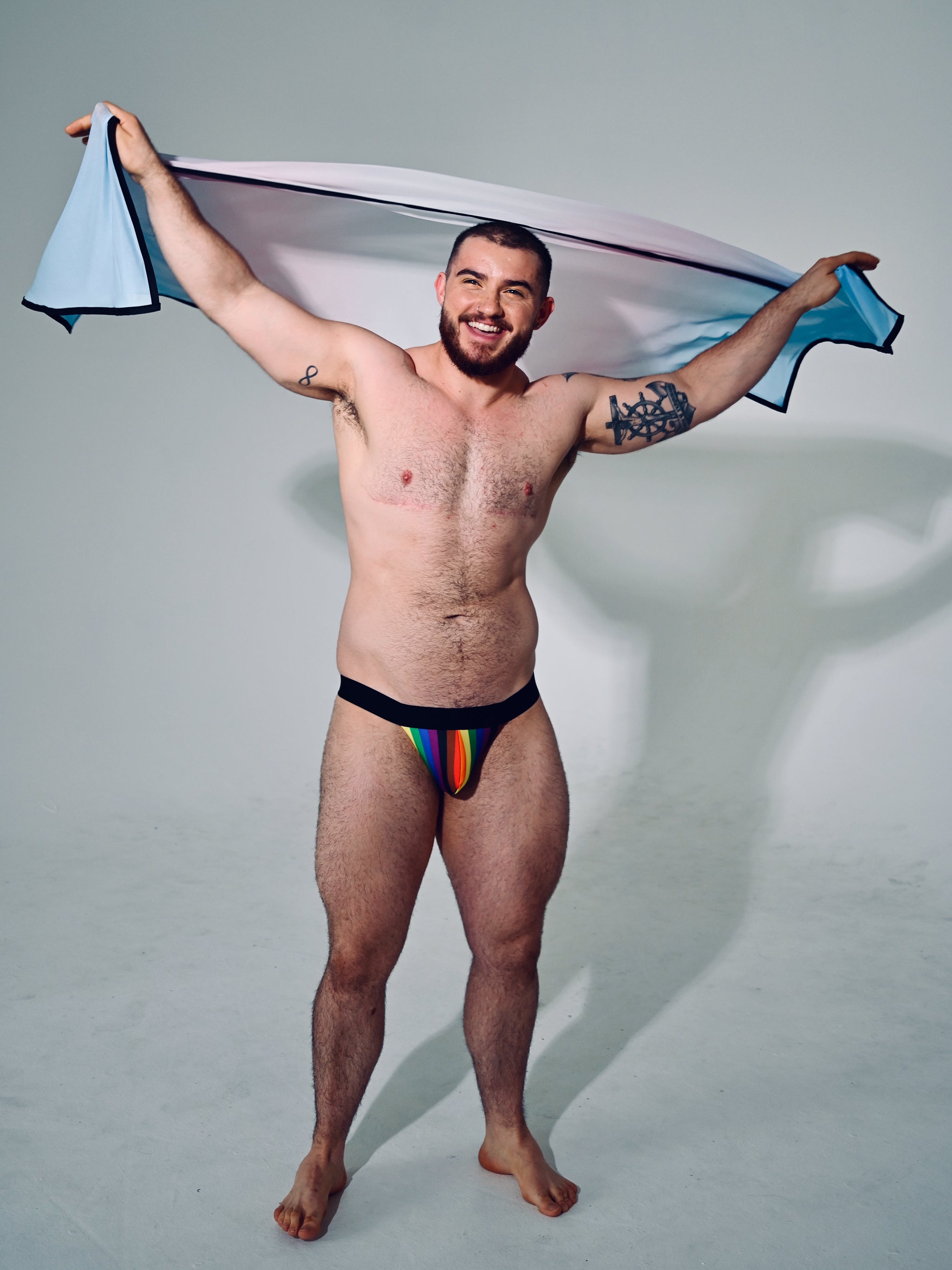 Sarong mit Transgender-Flagge und Ombré-Muster