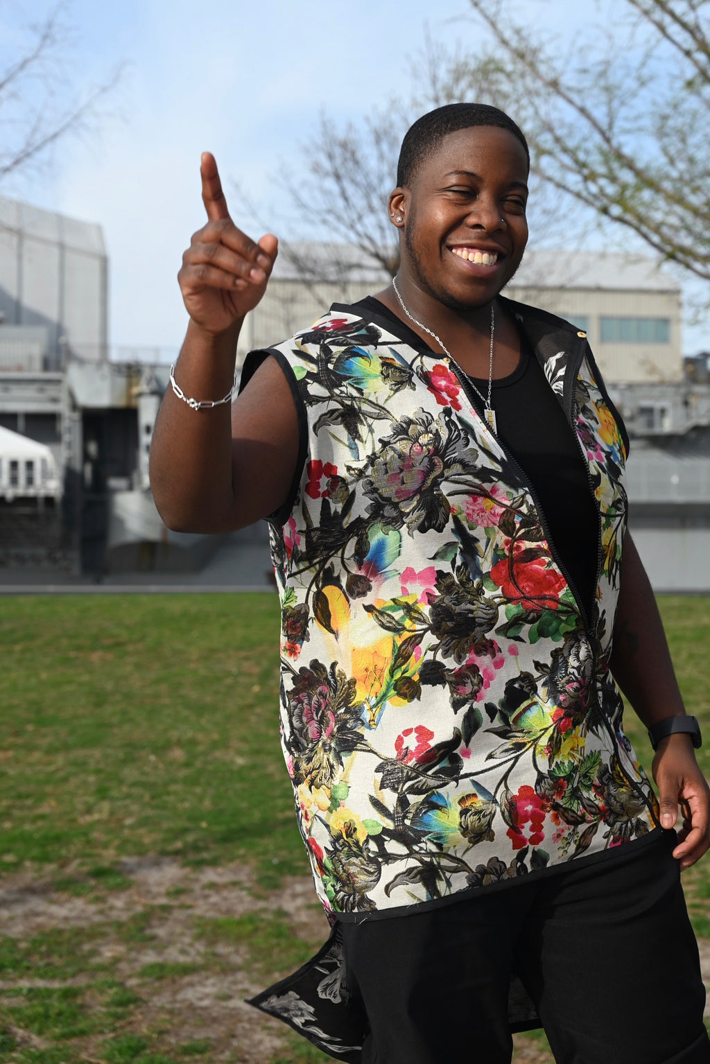 Camisa asimétrica floral