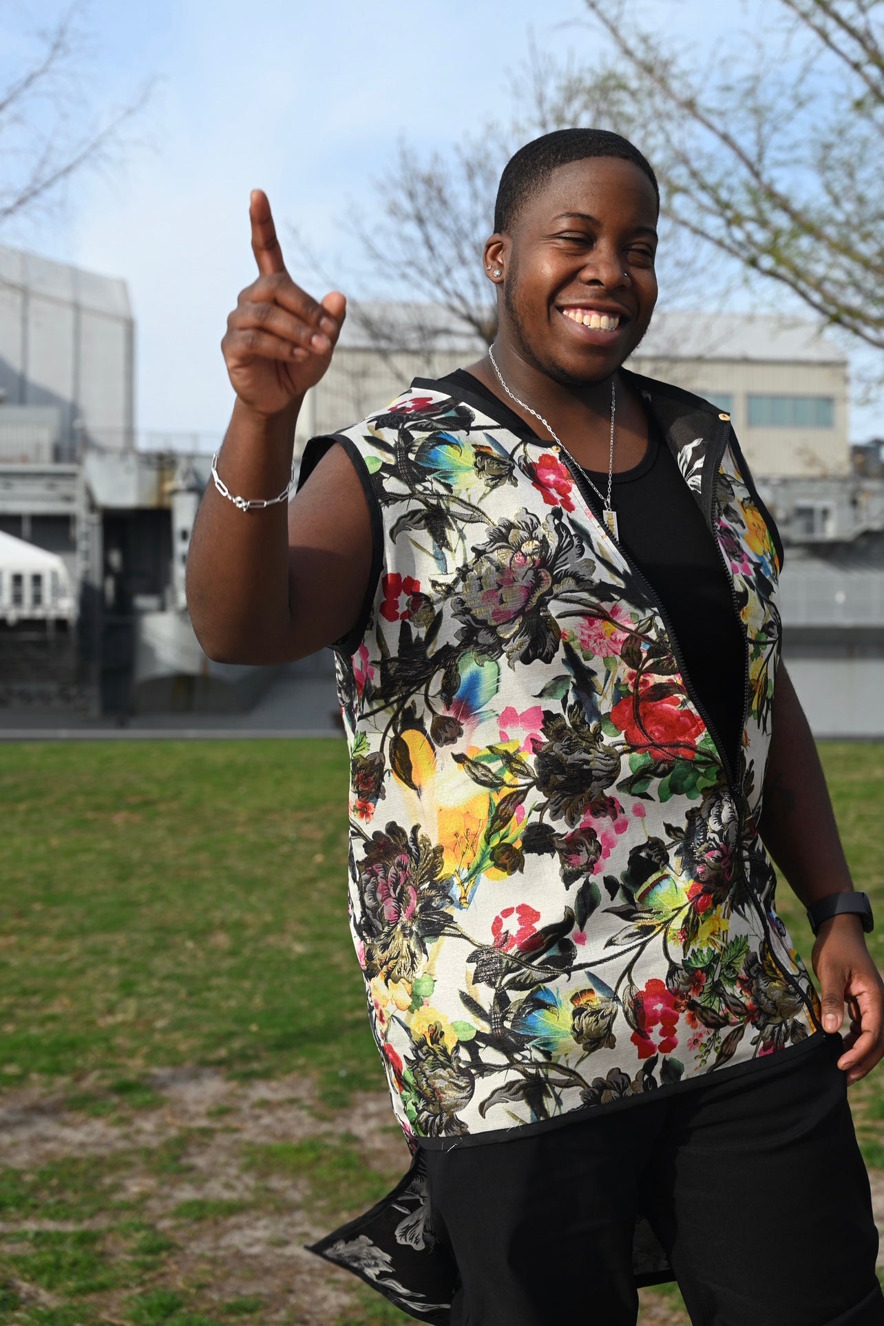 Camisa asimétrica floral