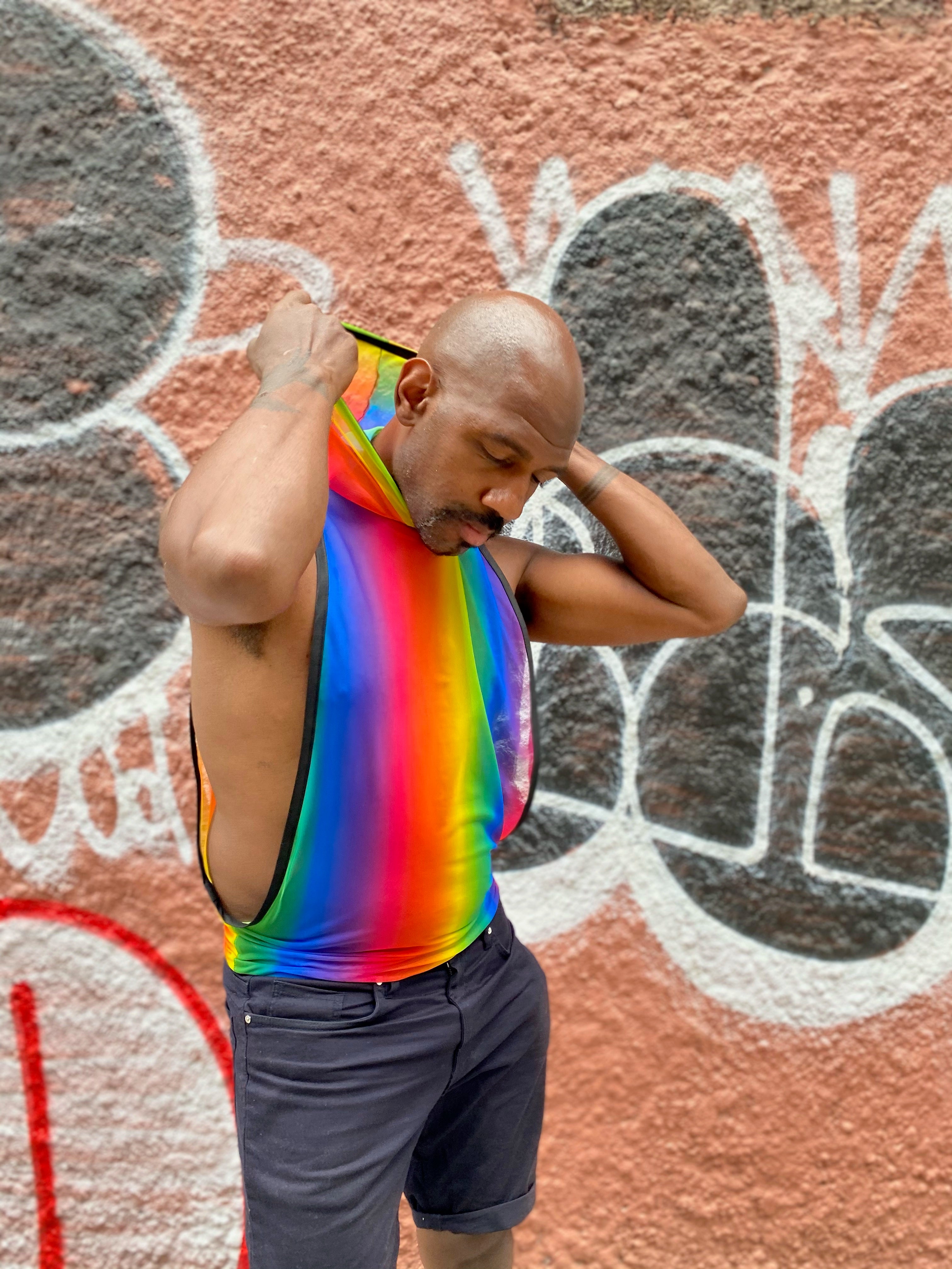 Muskelshirt mit Regenbogen-Ombré-Muster
