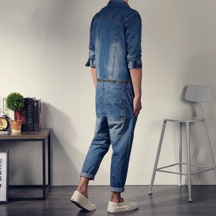 Lässiger Retro-Jumpsuit mit abnehmbarer Jeansjacke