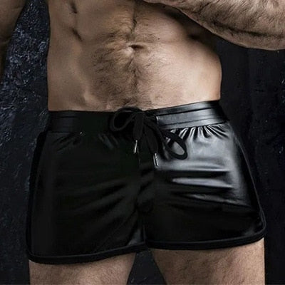 Shorts aus veganem Leder