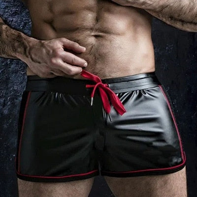 Shorts aus veganem Leder